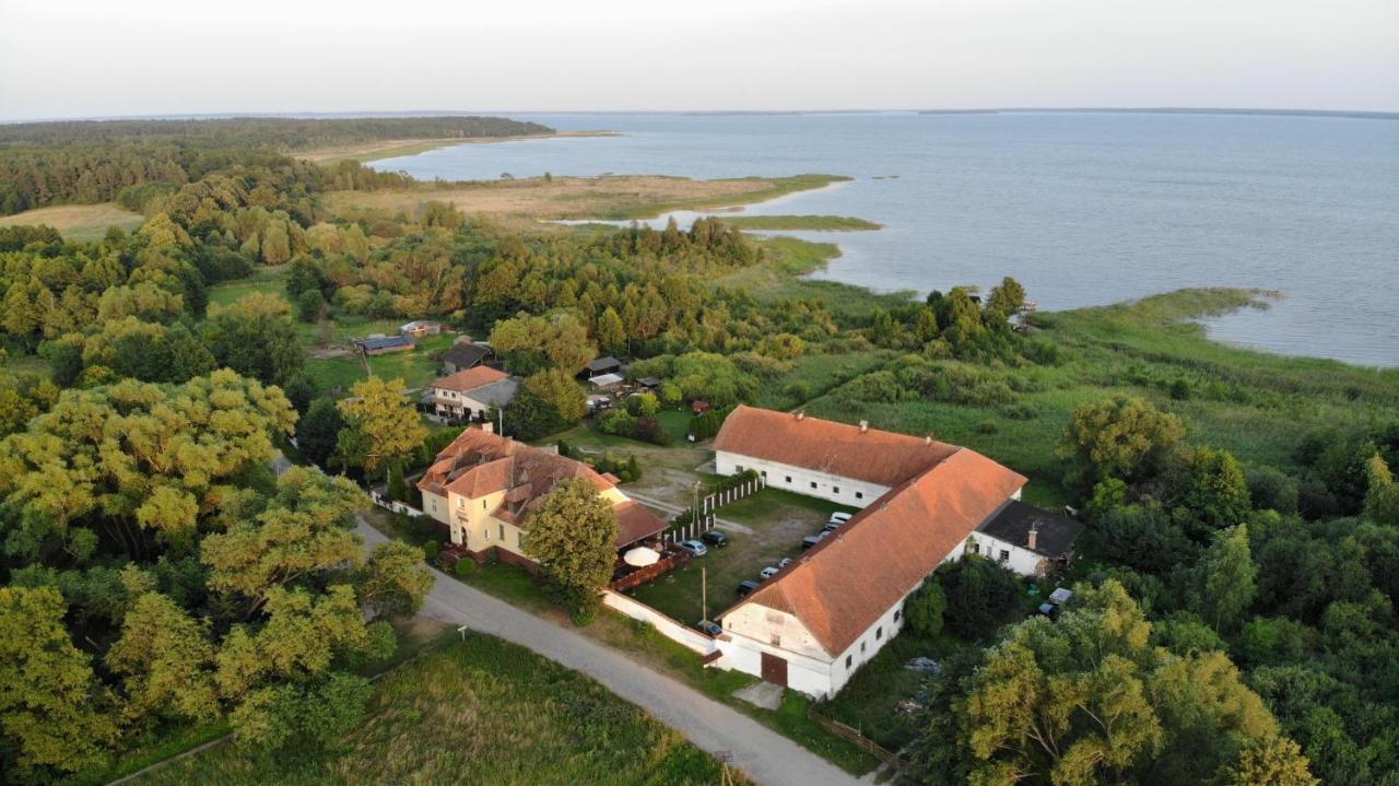 Folwark Luknajno Nad Jeziorem Sniardwy Gospoda Dziedzictwo Kulinarne Warmia-Mazury Mikołajki 外观 照片